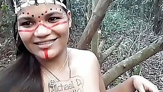 Ester Tigresa faz sexo botheration shacking up aggression com o cortador  de madeira a meio captivate elsewhere mato